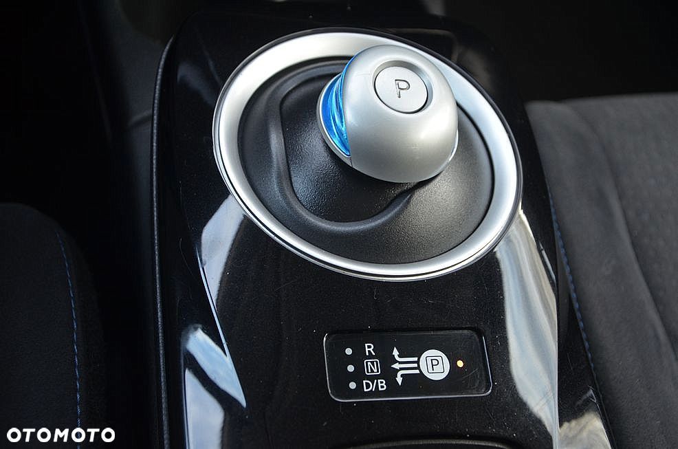 Nissan Leaf 24 kWh (mit Batterie) Visia - 21