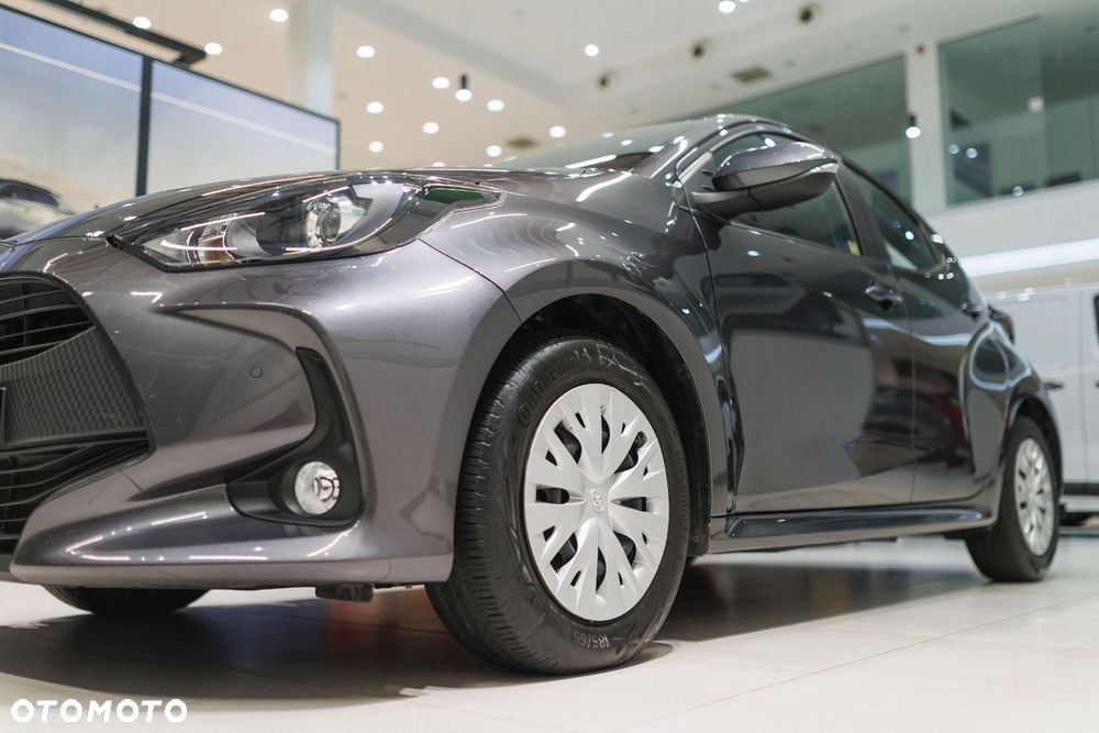 Toyota Yaris - 12