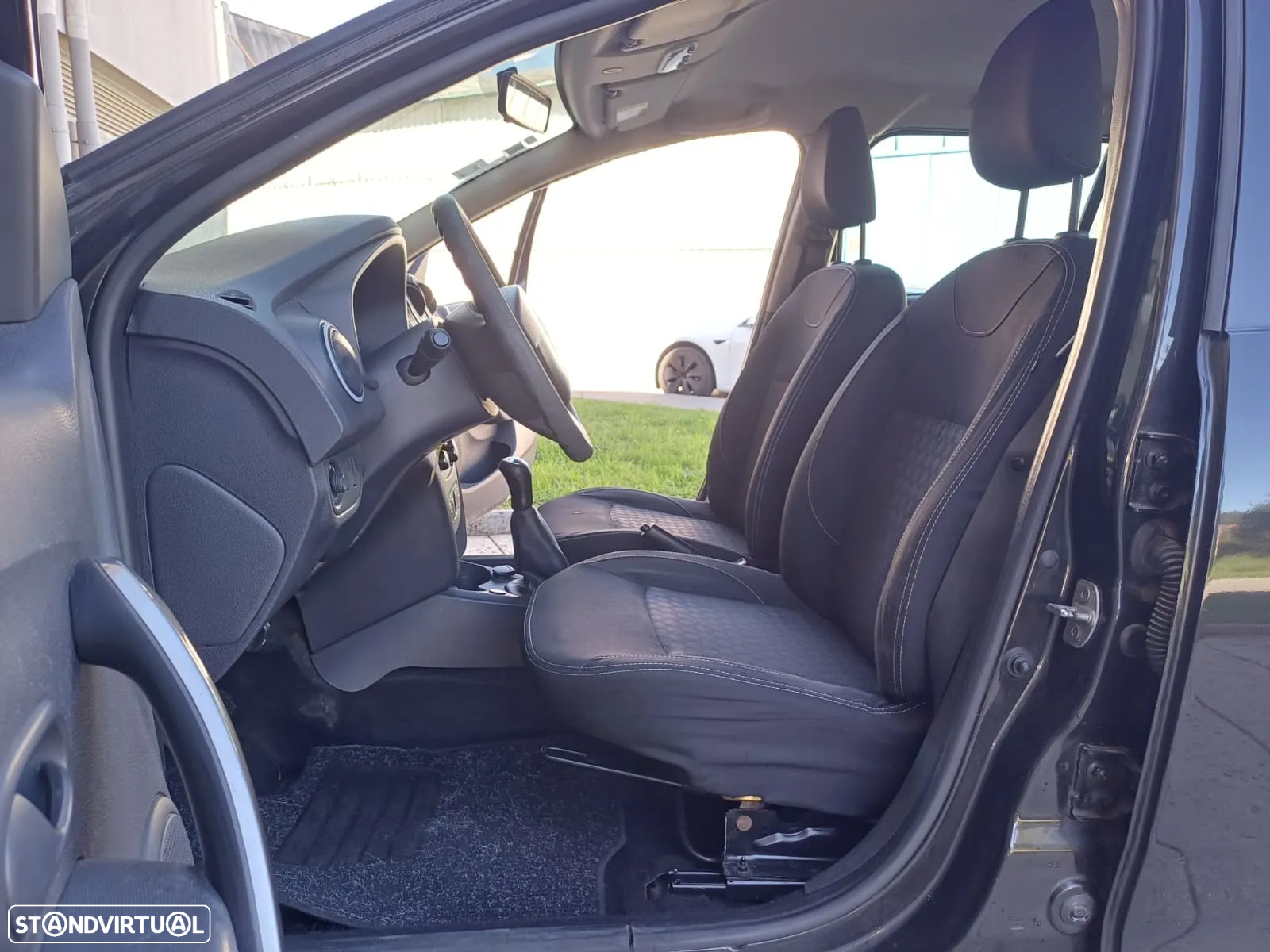 Dacia Logan MCV 1.2 16V Confort Bi-Fuel - 25