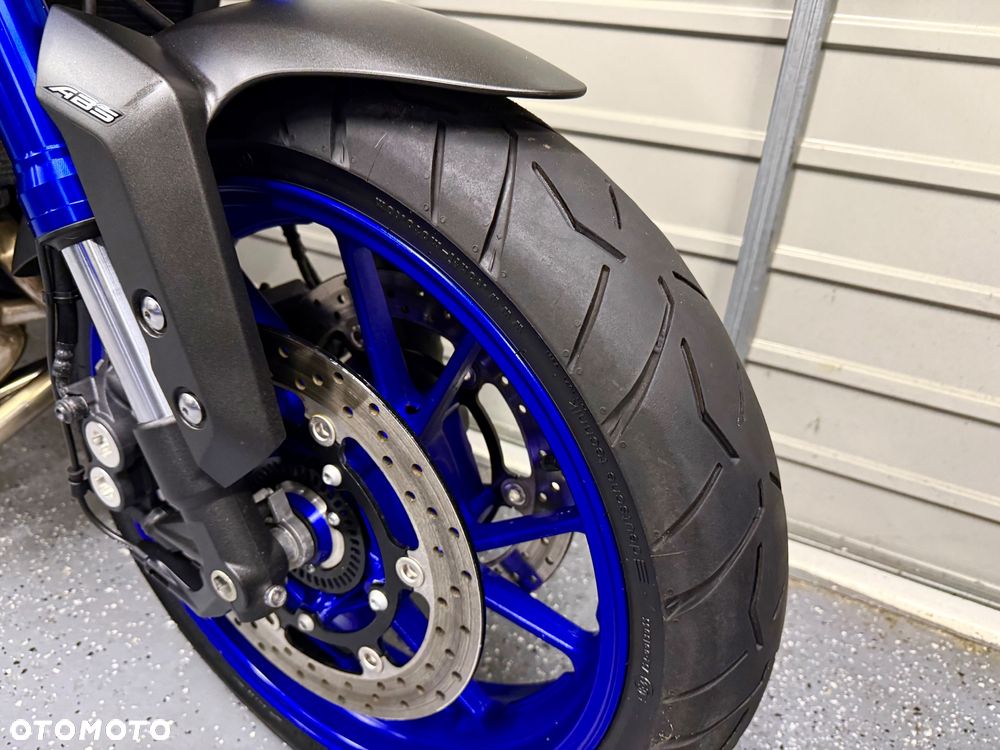 Yamaha MT - 8