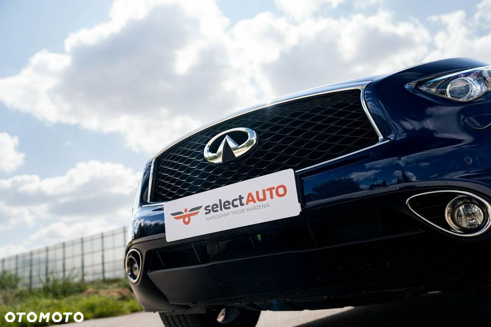 Infiniti QX70 - 14