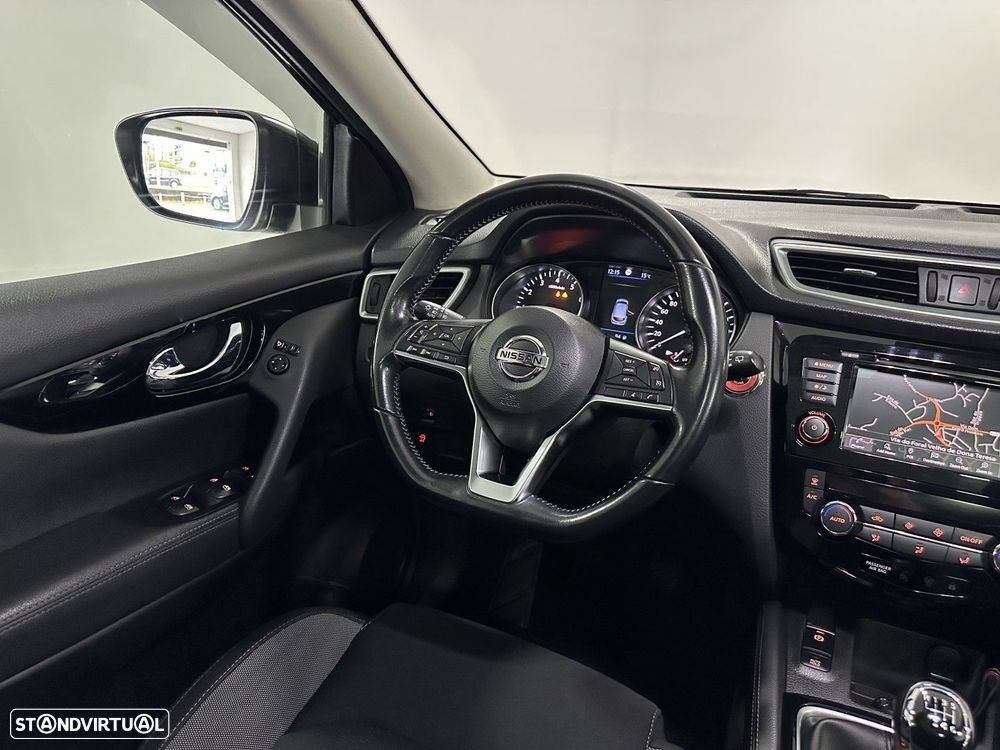 Nissan Qashqai 1.3 DIG-T N-Connecta J18 - 15