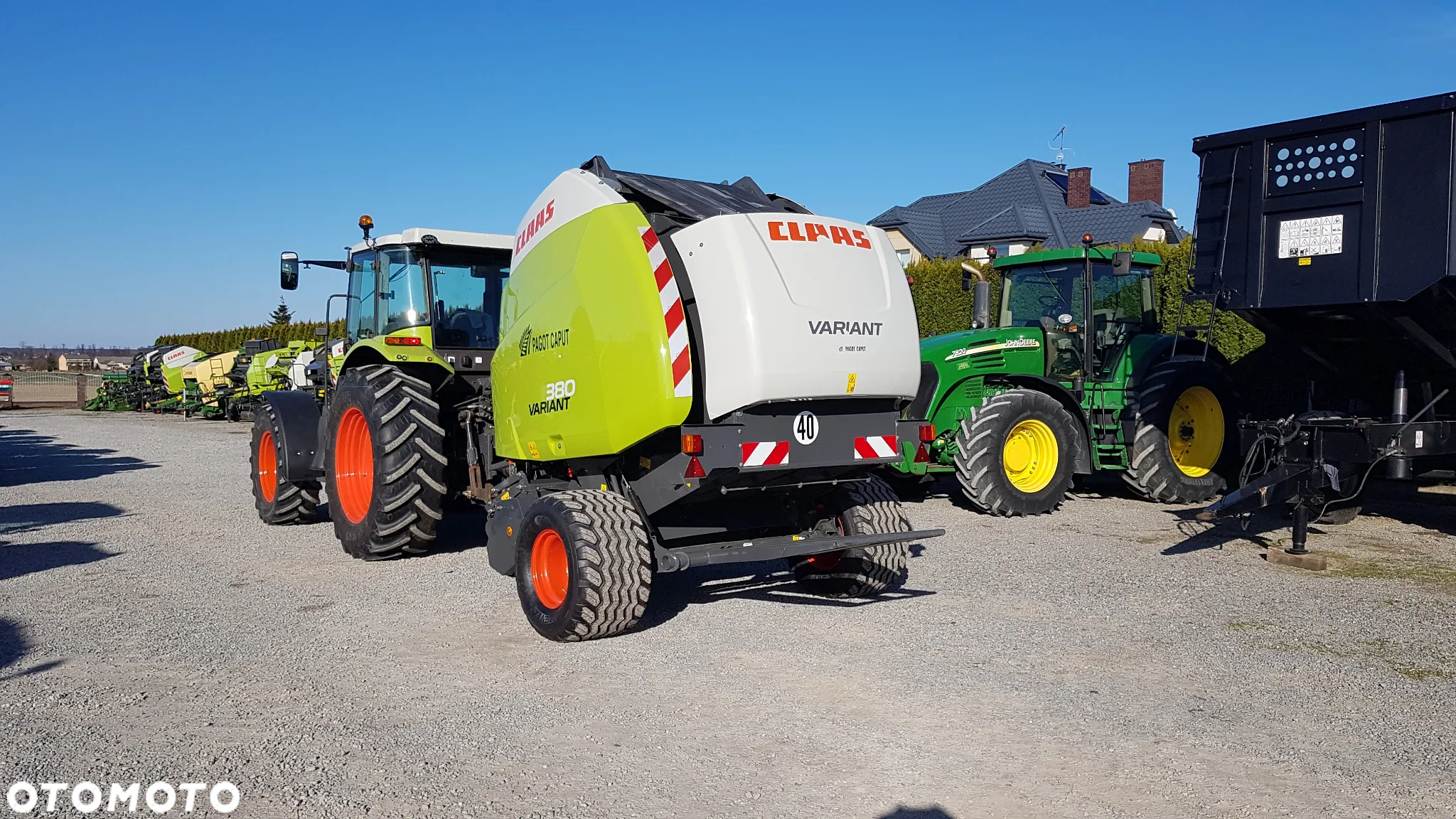 Claas VARIANT 380 - 6