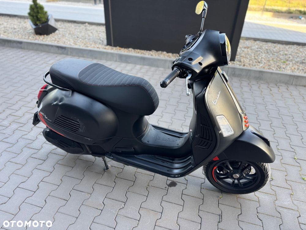 Vespa GTS - 12