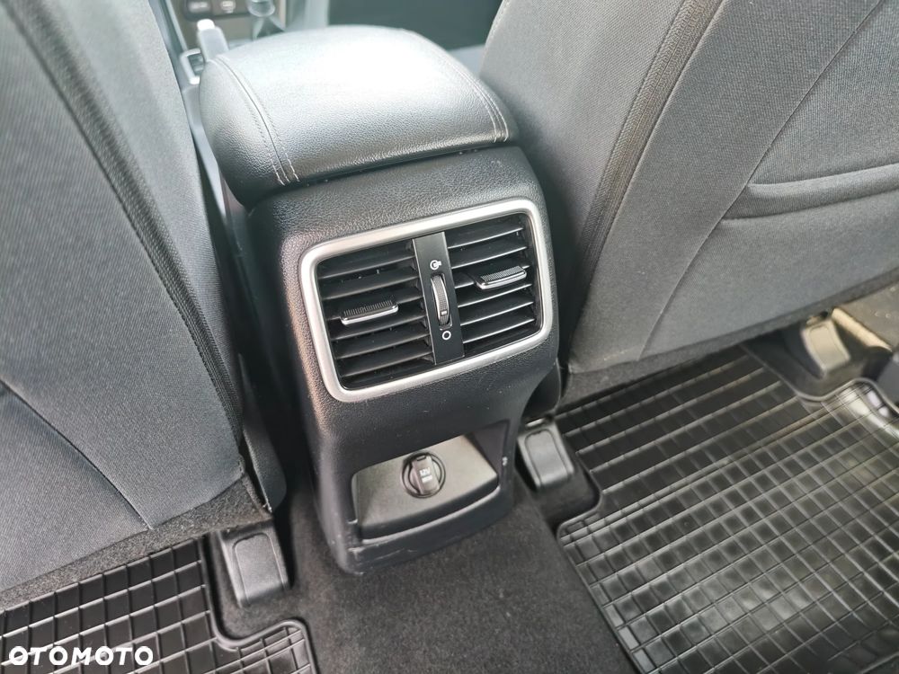 Kia Sportage 1.6 GDI M 2WD - 37
