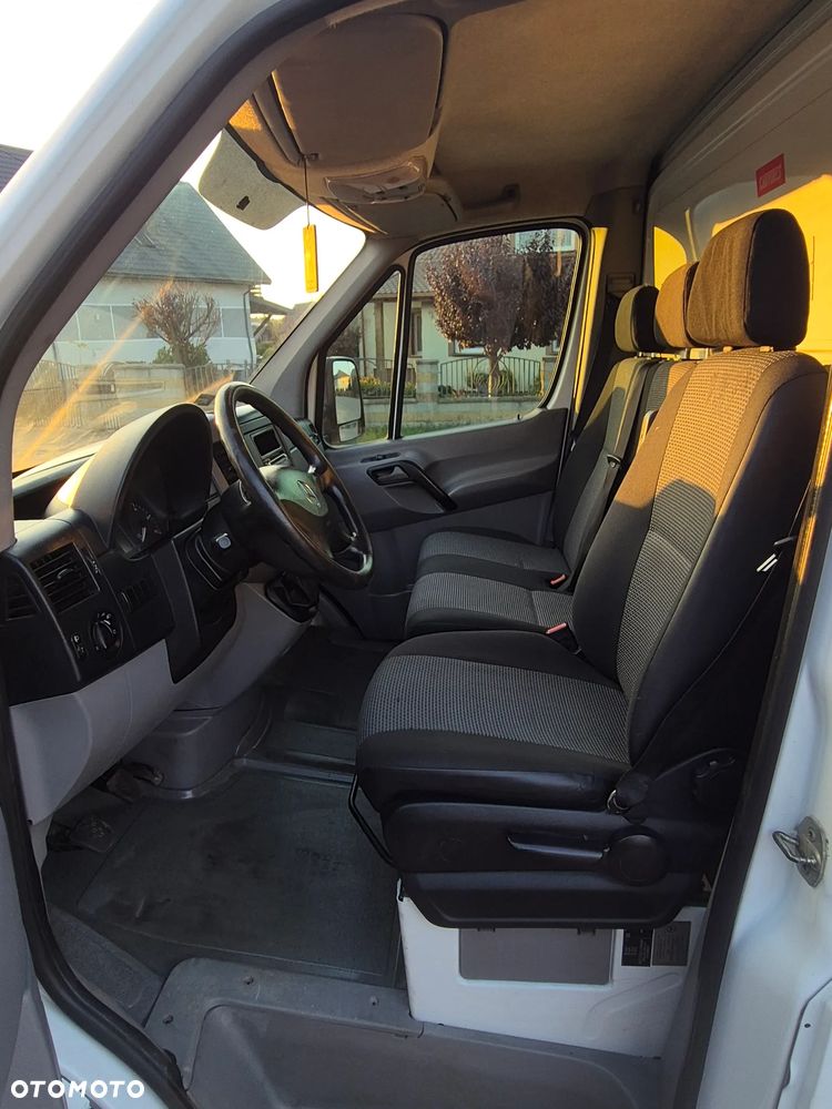 Mercedes-Benz Sprinter - 9