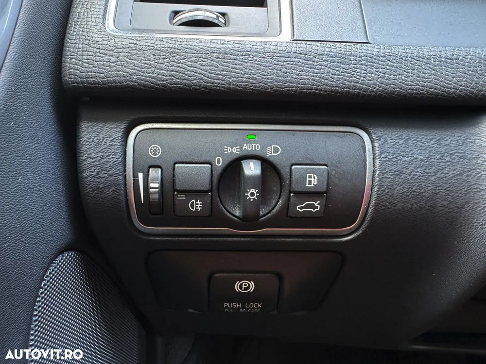 Volvo XC 60 D4 Geartronic Summum - 21