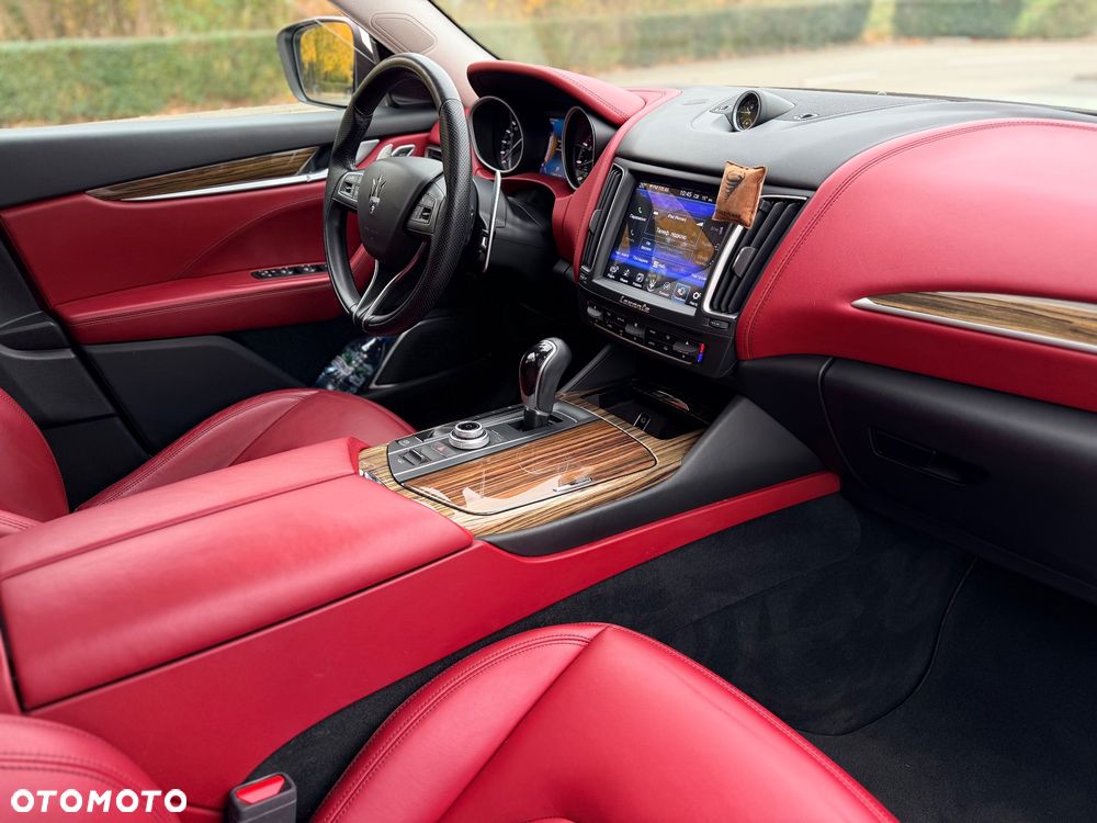 Maserati Levante - 26