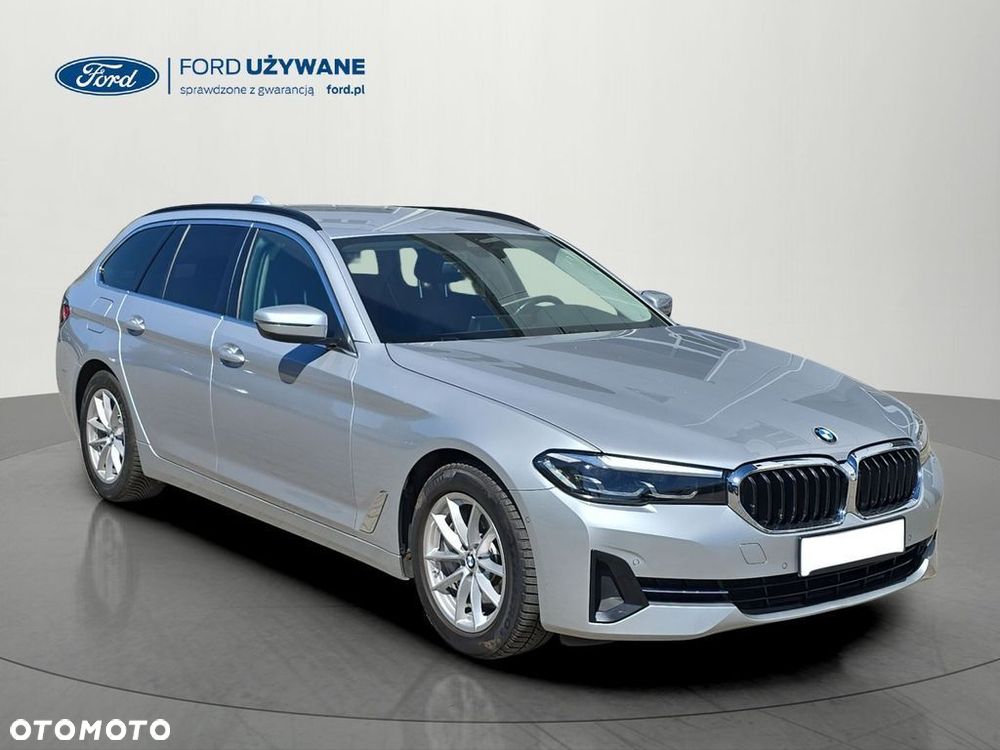 BMW Seria 5 530d mHEV - 5