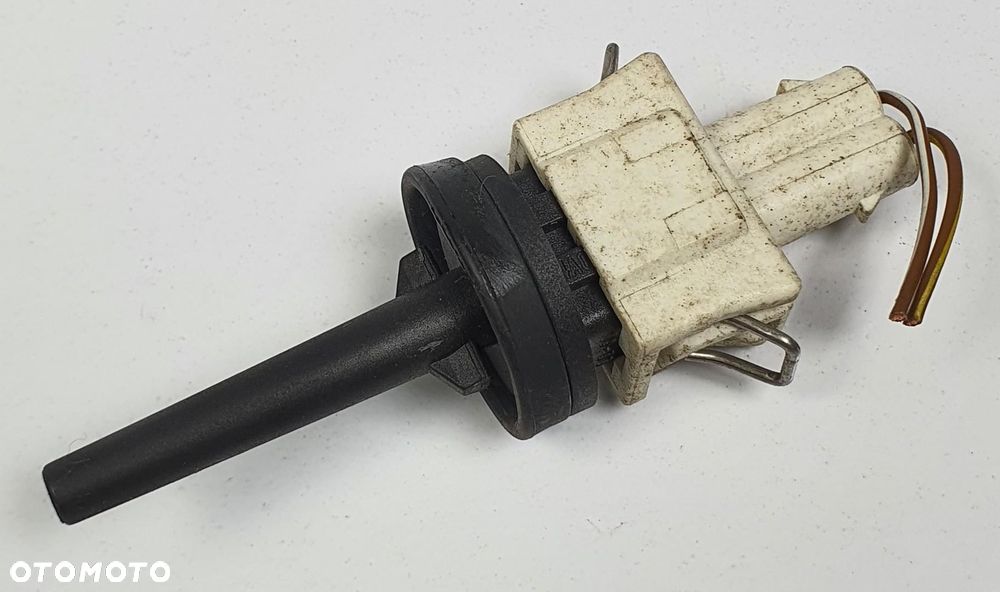 CZUJNIK TEMPERATURY WEWNĘTRZNEJ AUDI A4 B5 4A0820539 - 1