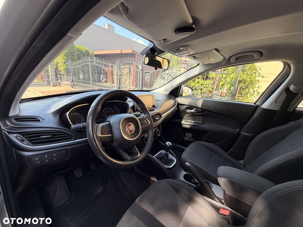 Fiat Tipo 1.4 T-Jet 16v Lounge - 13