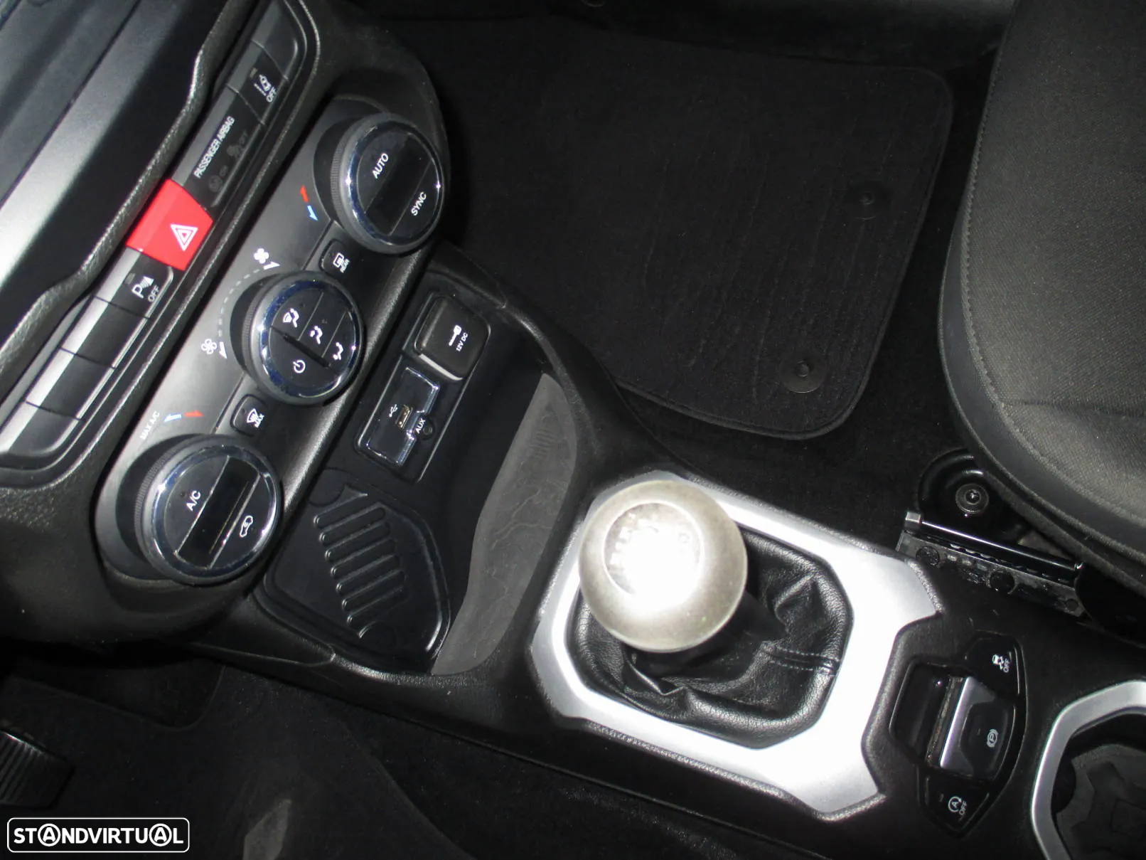 Jeep Renegade 1.6 MJD Limited - 15