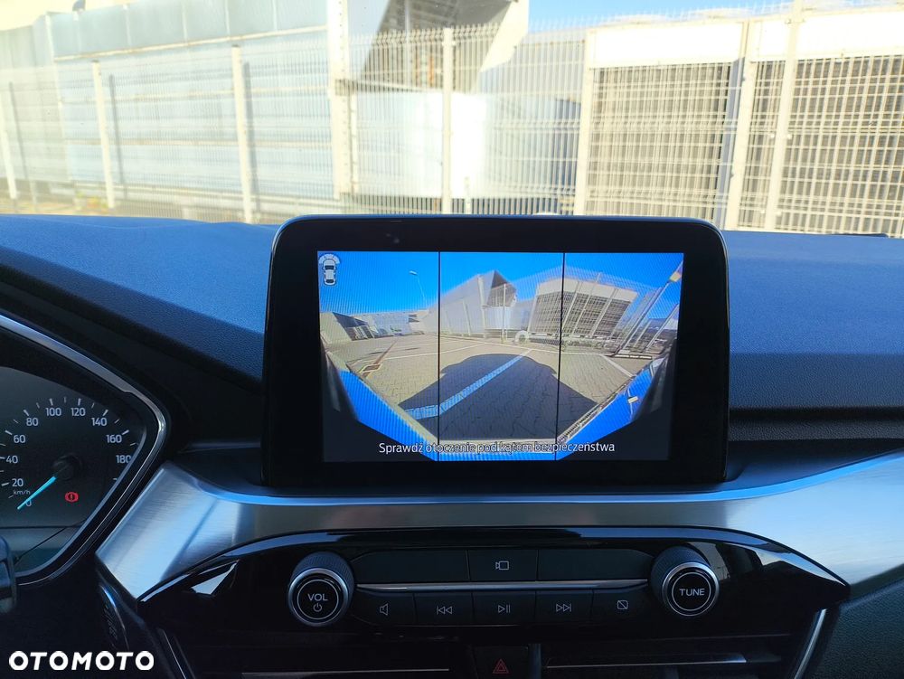 Ford Kuga 2.0 EcoBlue 4x4 TITANIUM X - 25