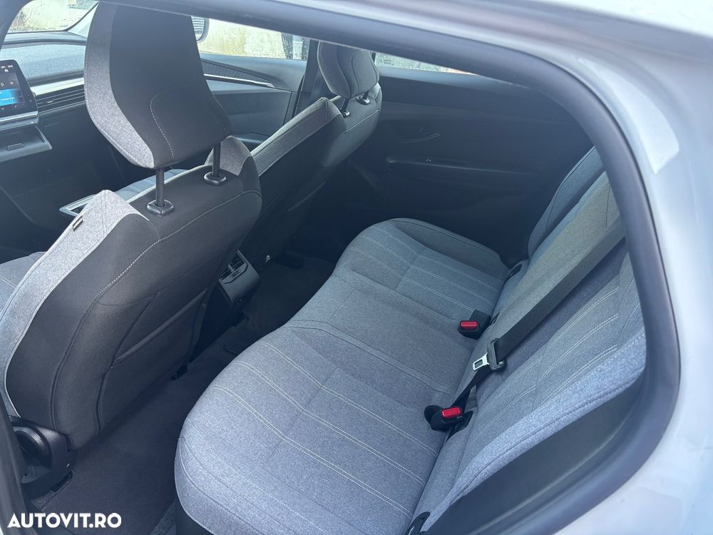 Renault Megane E-TECH 60 kWh 220 CP Iconic - 11