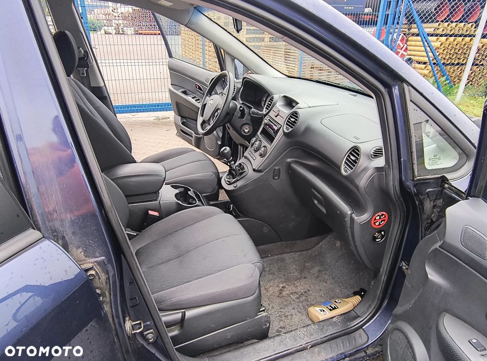 Kia Carens - 6