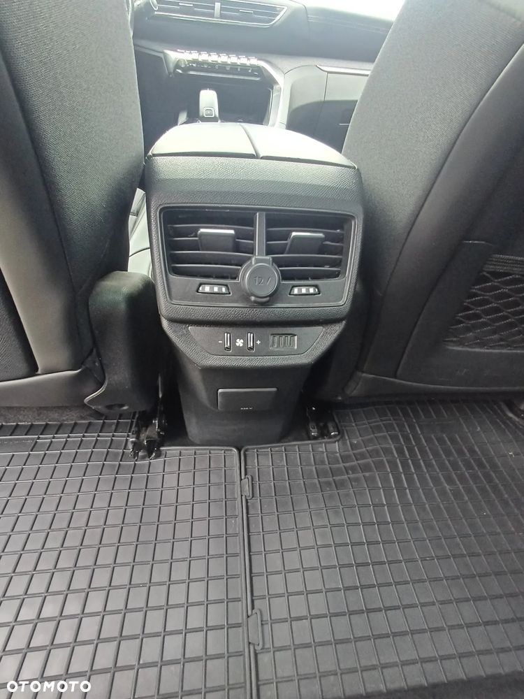 Peugeot 5008 BlueHDi 130 EAT8 GT - 24
