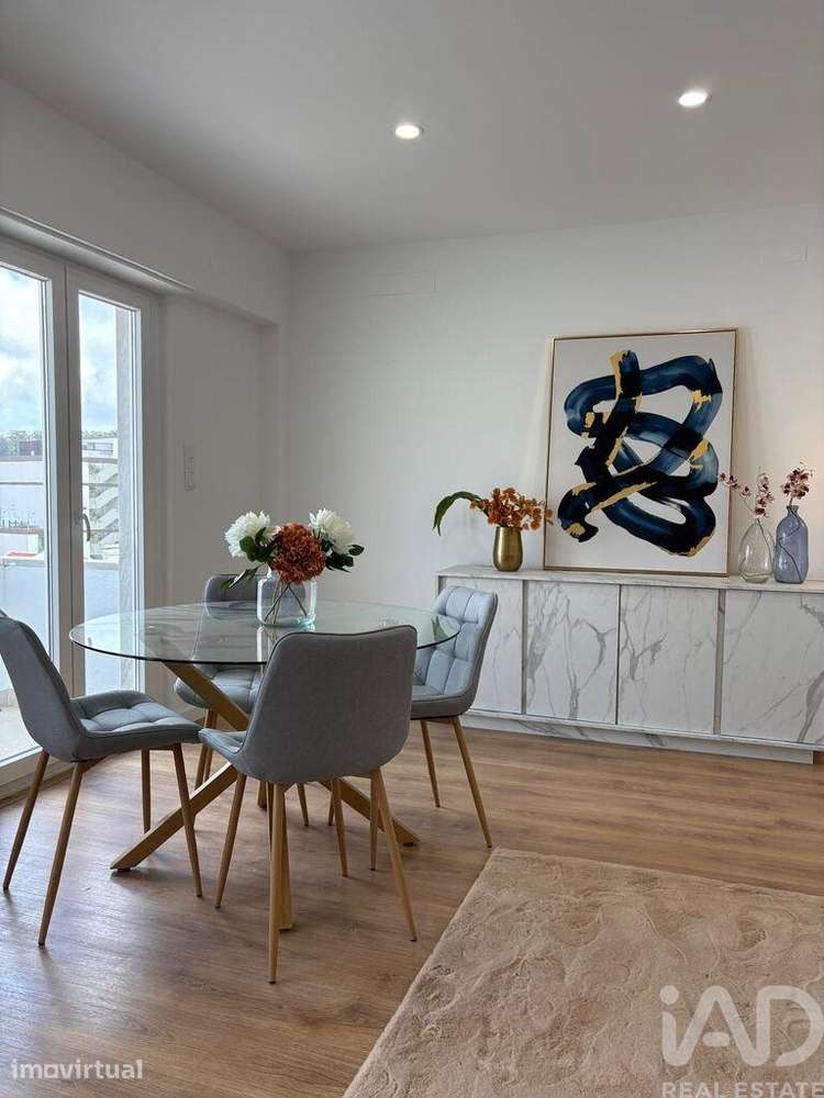 Apartamento T3 em Benfica de 93,00 m2 - Grande imagem: 2/20