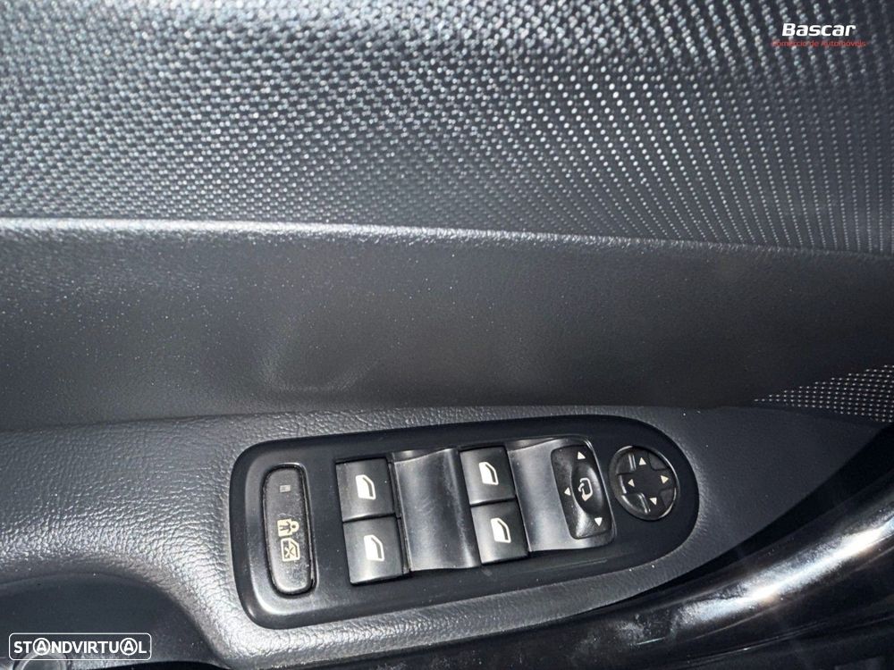 Peugeot 308 1.6 e-HDi Sportium CVM6 - 24