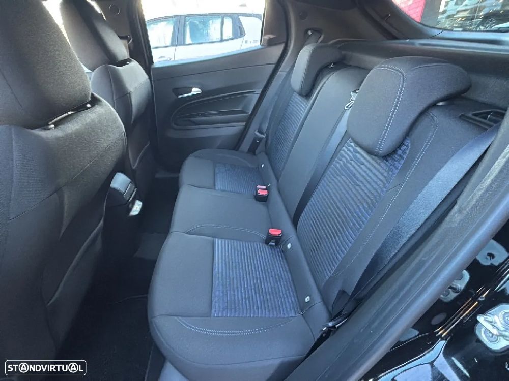 Alfa Romeo Junior 1.2 Intensa eDCT6 - 10