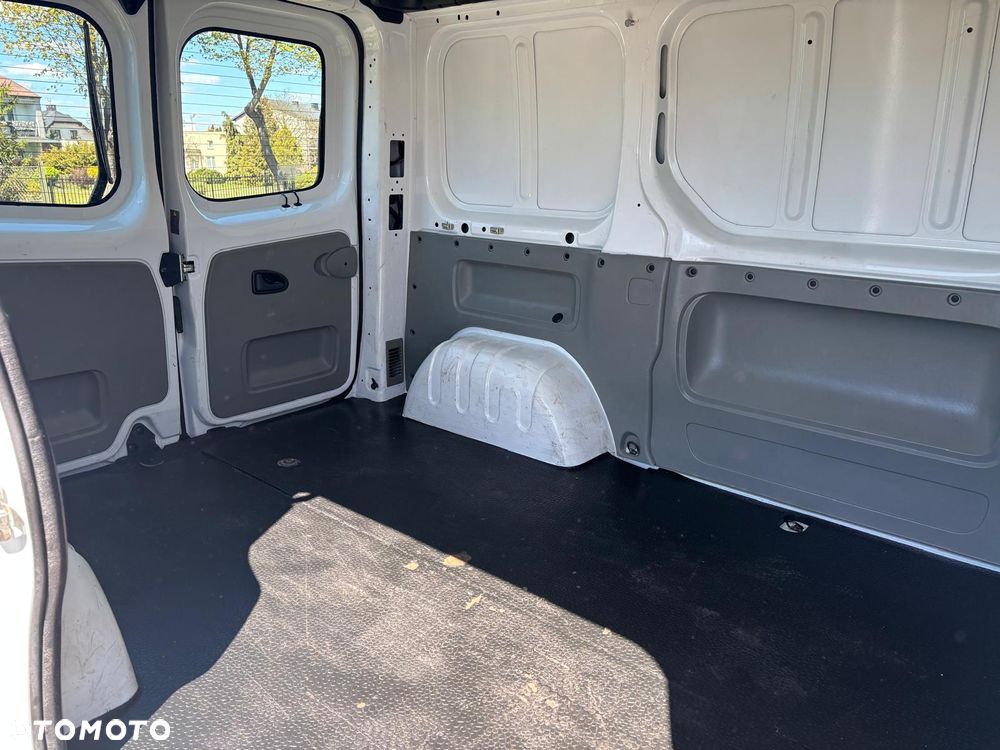 Renault Trafic - 24