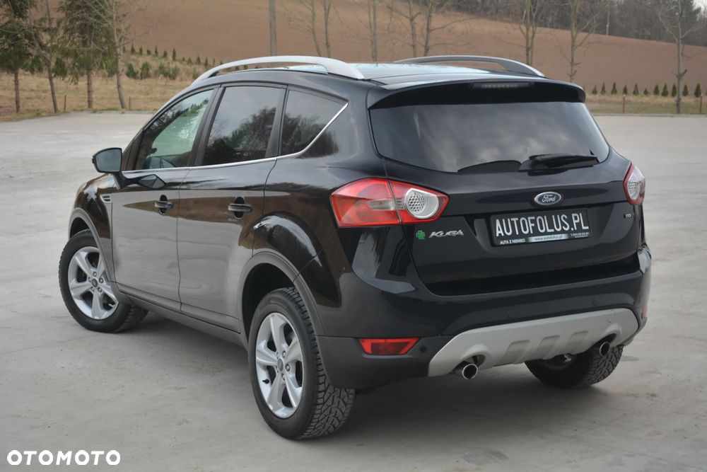Ford Kuga - 12