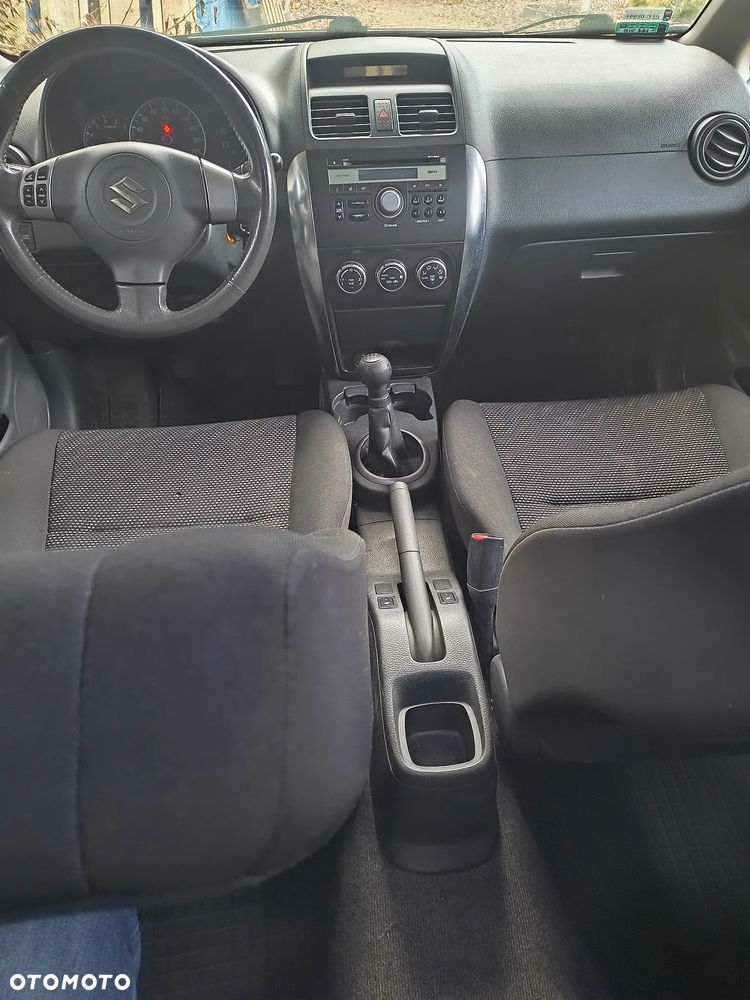 Suzuki SX4 1.6 GS / Premium - 7
