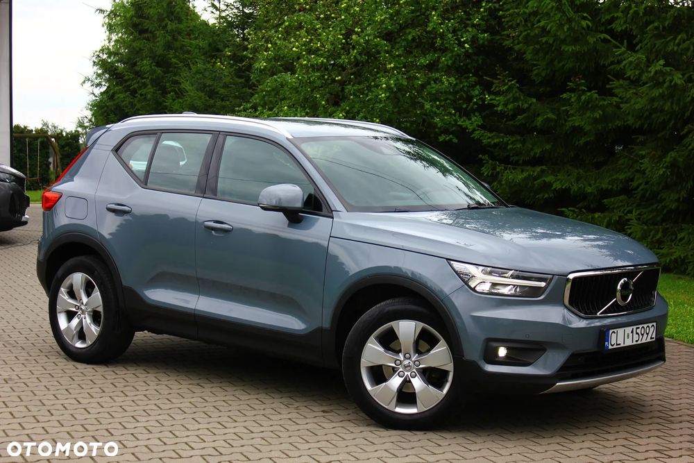 Volvo XC 40 T3 Momentum Pro - 3