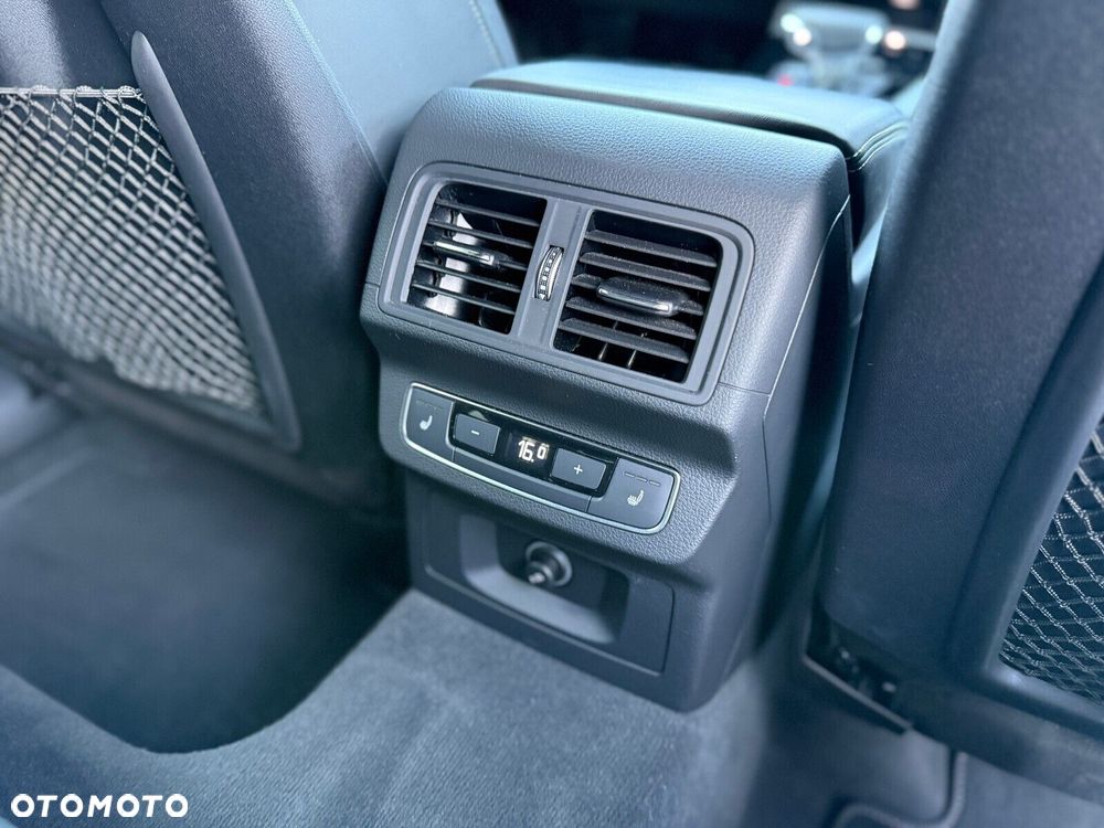 Audi Q5 Sportback - 14