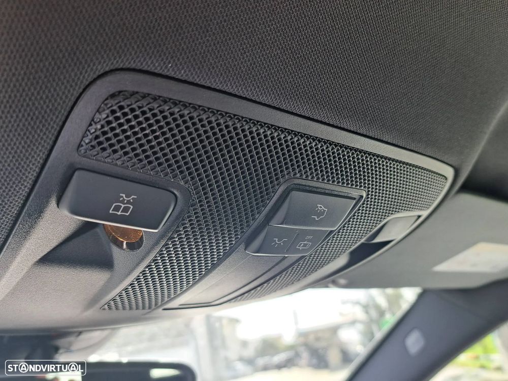 Mercedes-Benz A 180 d AMG Line - 35