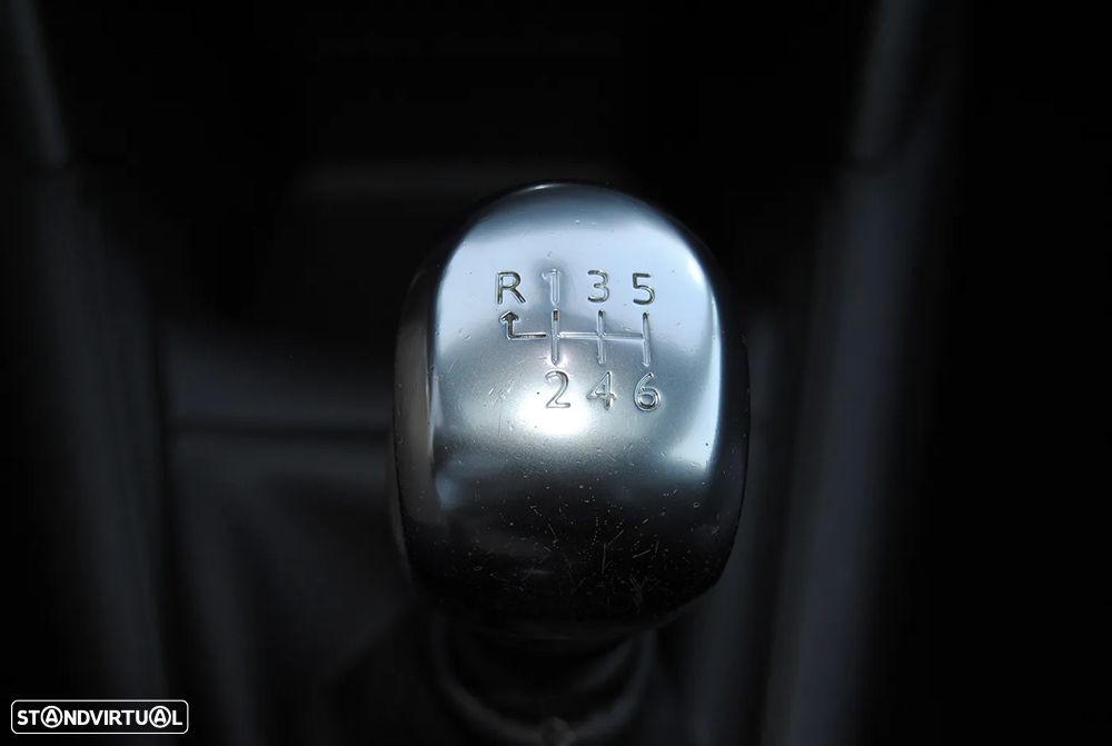 Peugeot 208 155 THP Allure - 24