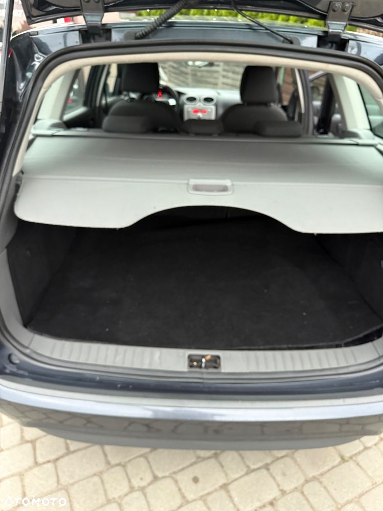 Ford Focus 1.8 Trend - 14