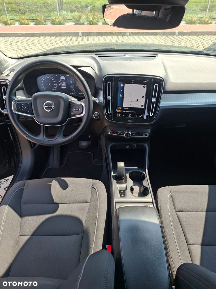 Volvo XC 40 T3 Momentum - 8