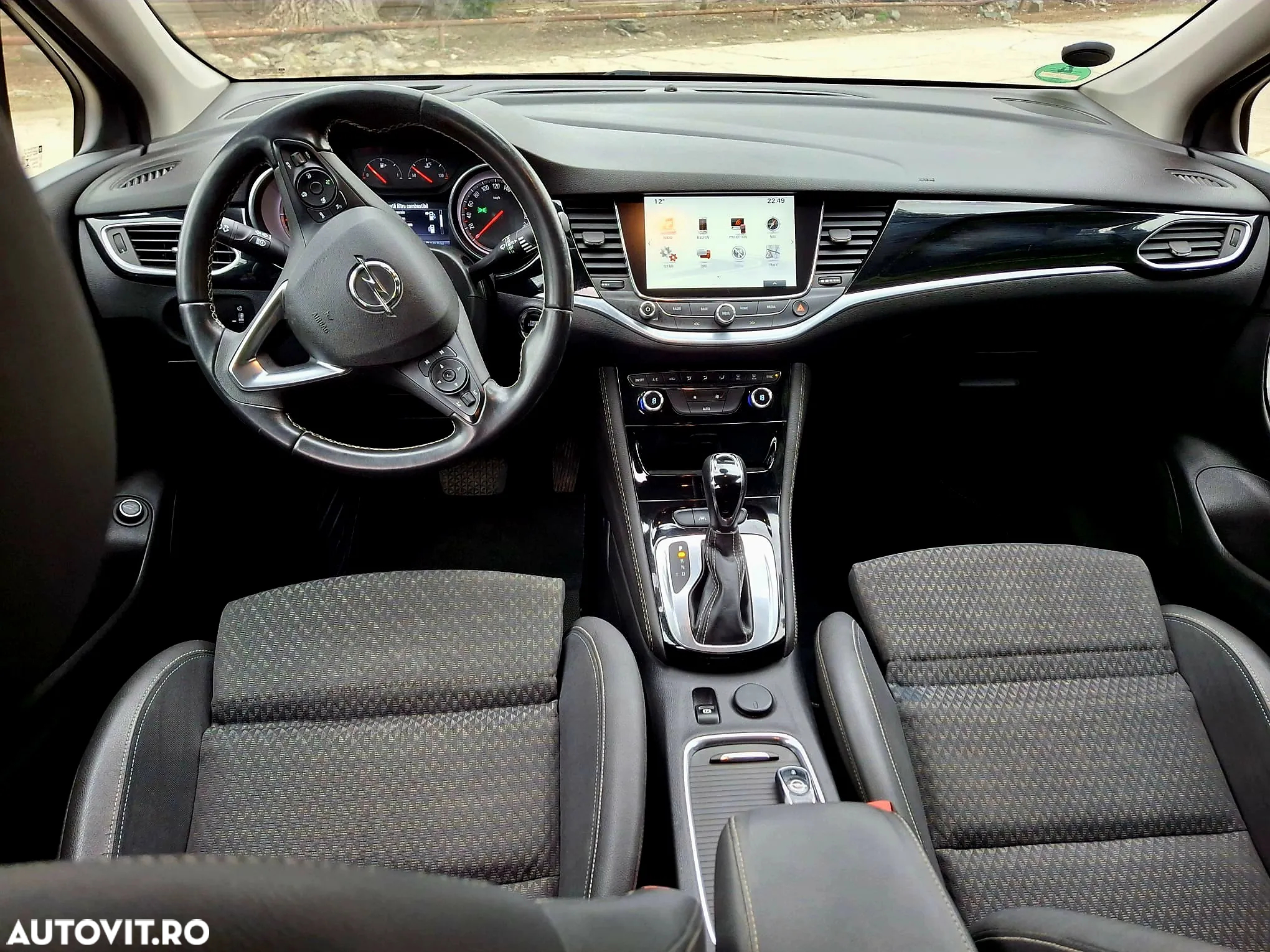 Opel Astra 1.6 D (CDTI) Automatik Dynamic - 4