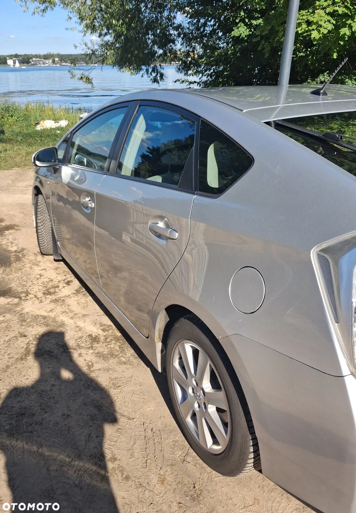 Toyota Prius 1.8 HSD Premium - 8