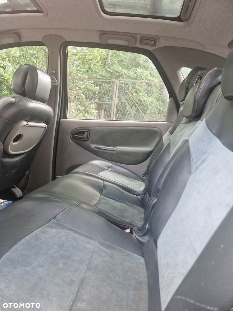 Renault Scenic 1.9 dCi EXpression - 10