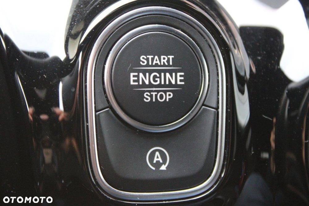 Mercedes-Benz CLA - 31