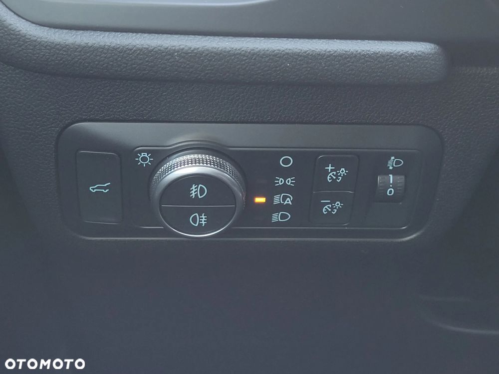 Ford Kuga 1.5 EcoBlue TITANIUM X - 16