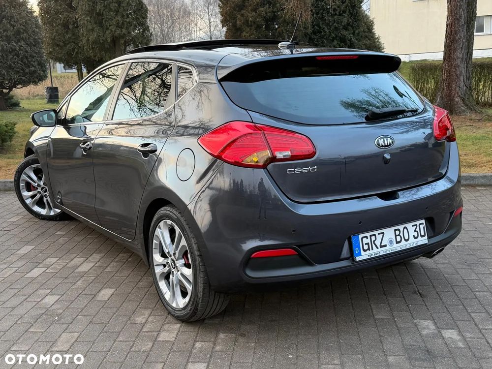 Kia Ceed 1.6 GDI DCT Platinum Edition - 12
