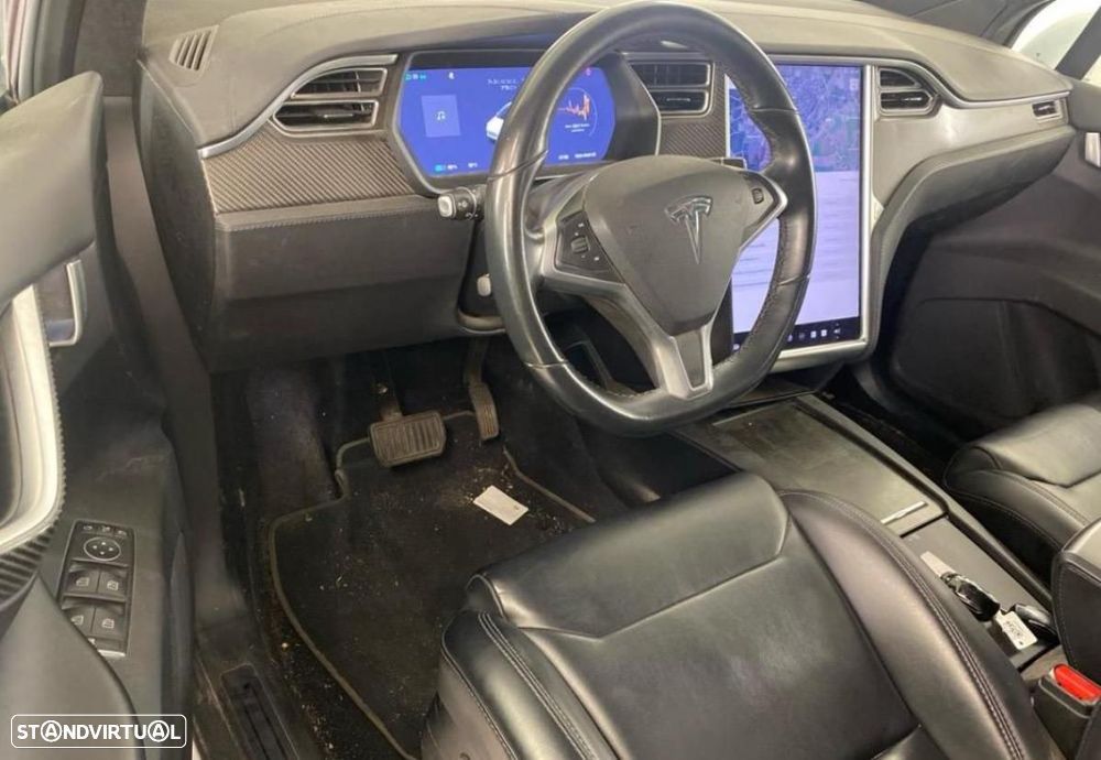 Tesla Model X 75D AWD - 5