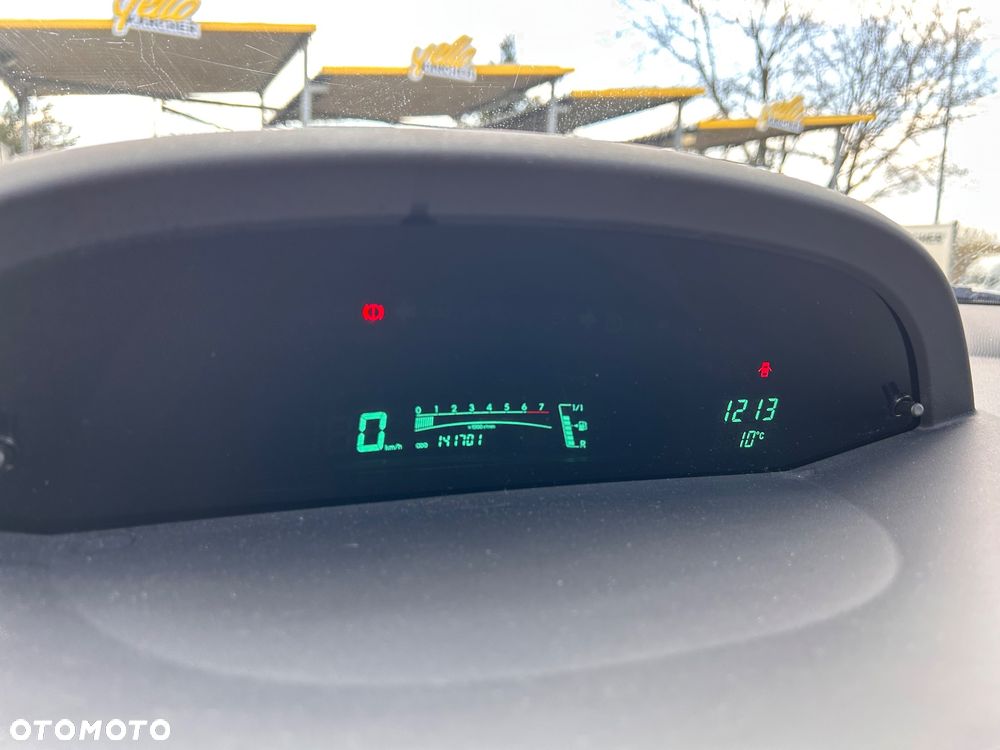 Toyota Yaris 1.0 Luna - 8