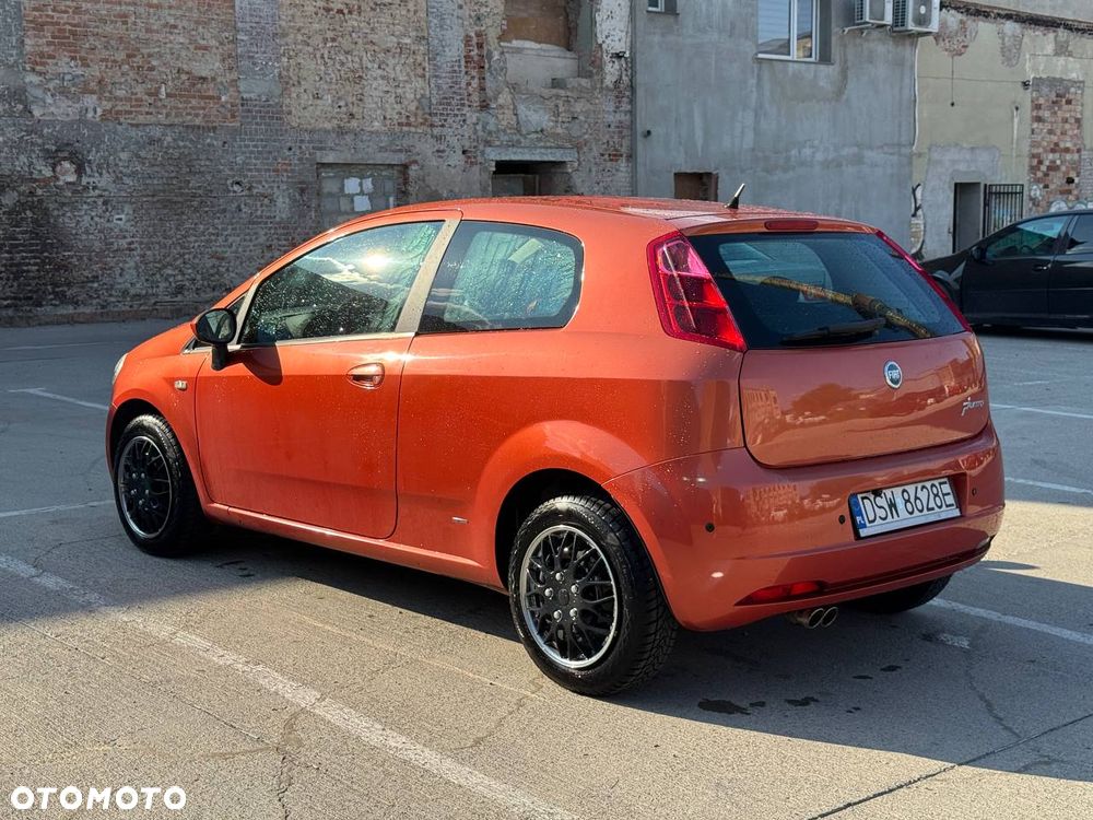 Fiat Grande Punto - 9