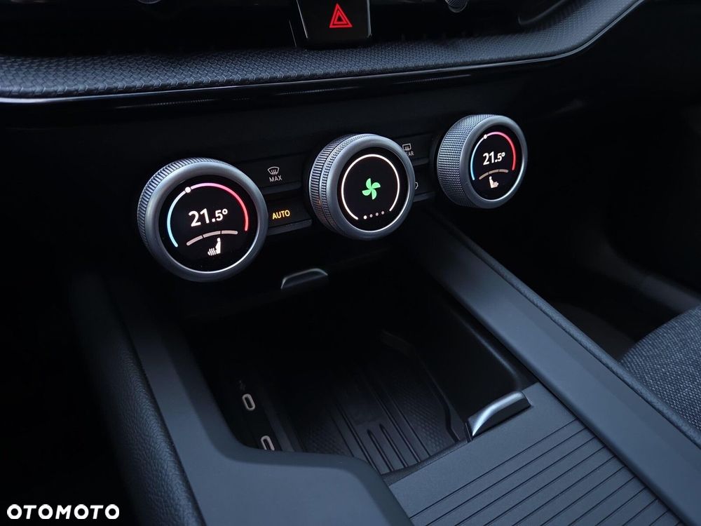 Skoda Superb 1.5 TSI mHEV Selection DSG - 15