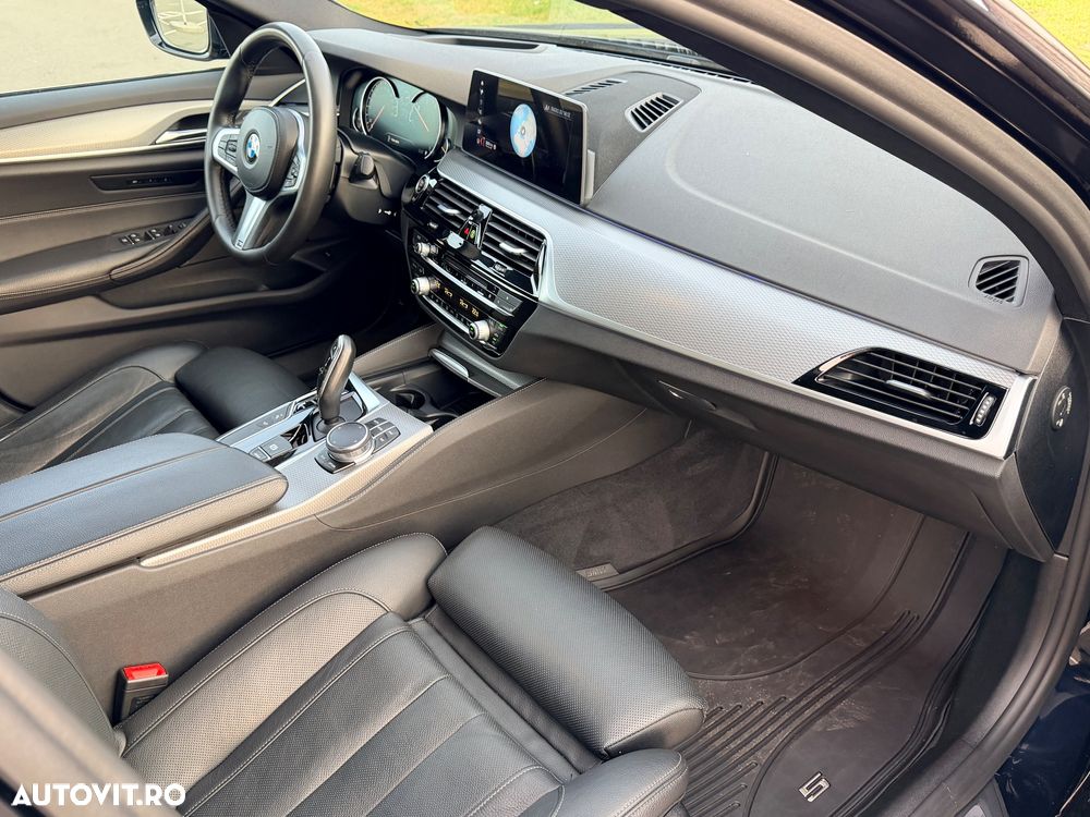 BMW Seria 5 520d AT - 11