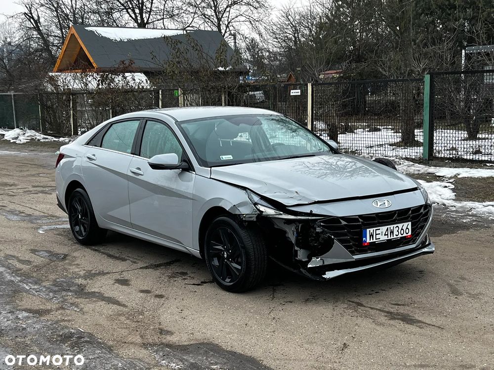 Hyundai Elantra 1.6 Smart - 2