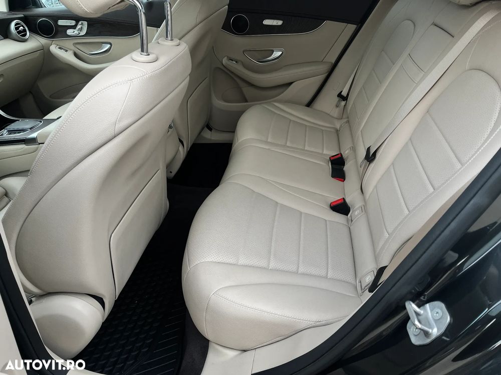 Mercedes-Benz GLC 220 d 4MATIC - 11