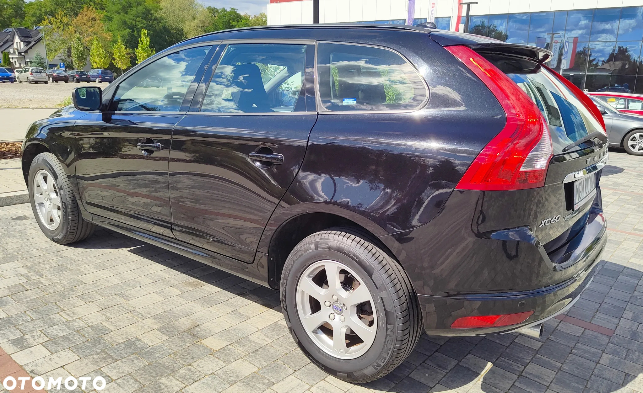 Volvo XC 60 D3 Drive-E Momentum - 8