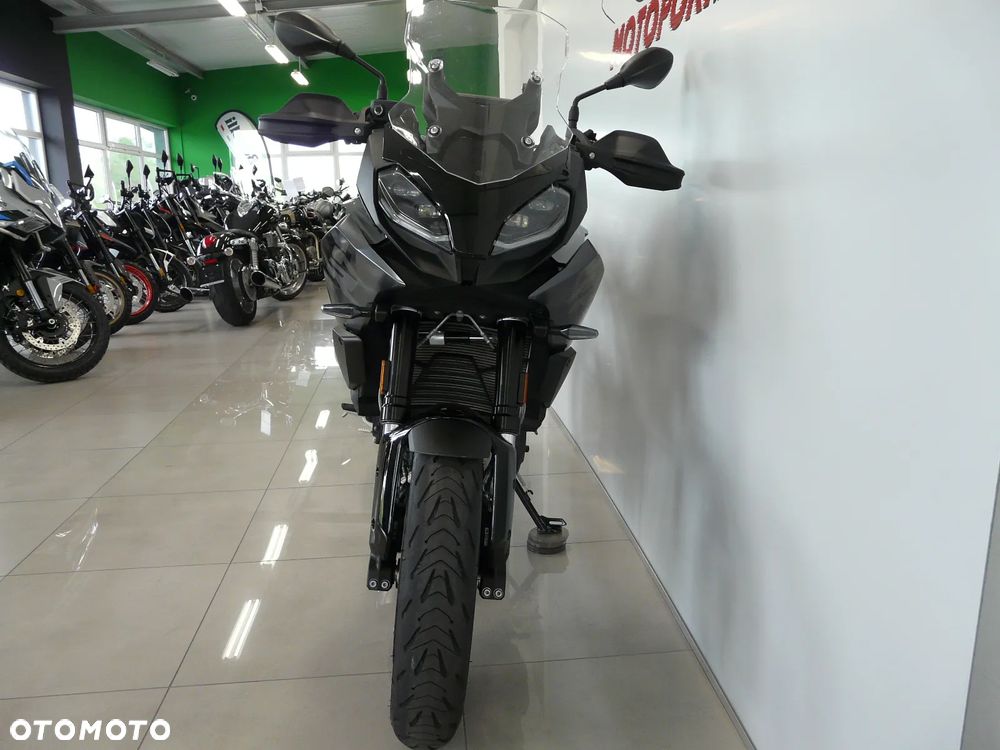 BMW XR - 21