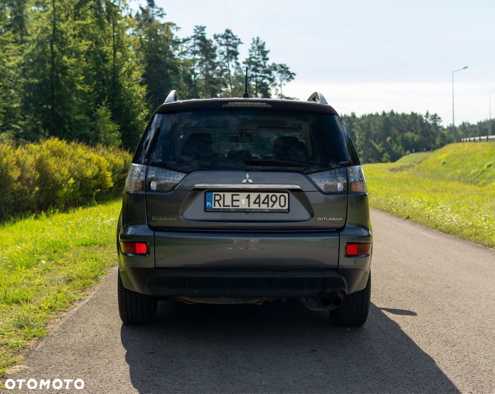 Mitsubishi Outlander 2.0 DID Instyle - 4