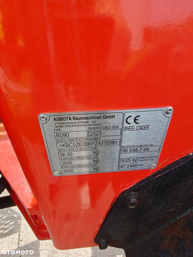Kubota R090 - 19