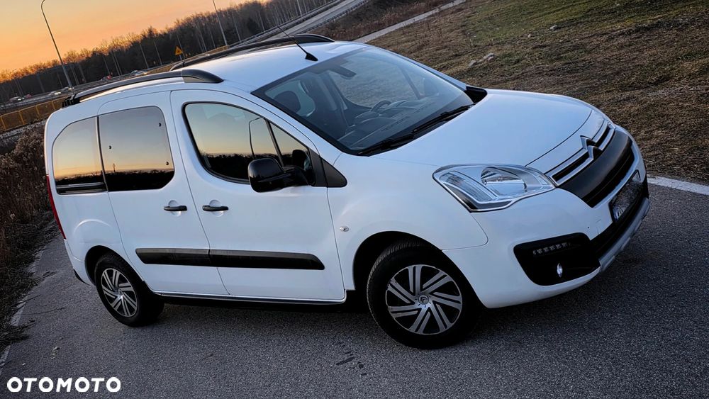 Citroën Berlingo Multispace PureTech 110 SHINE - 4